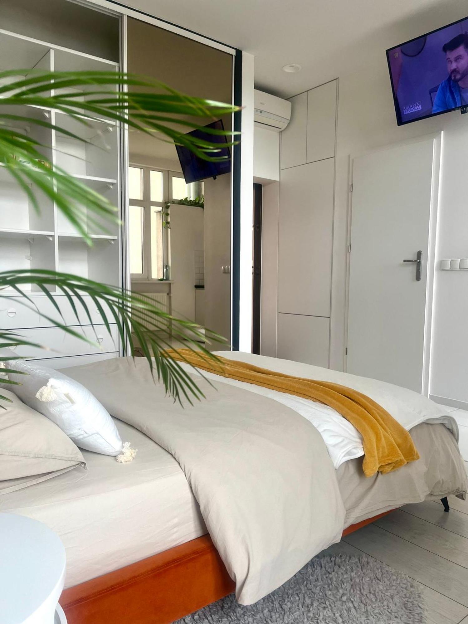 Apartament I Love Piotrkowska Z Wielkim Lustrem, Balkonem I Klimatyzacja Łódź Exterior foto